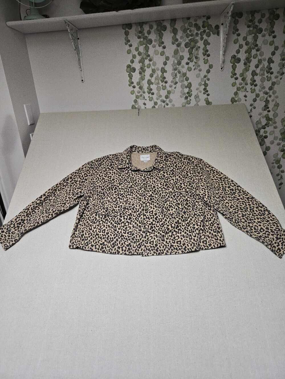American Eagle Outfitters Leopard Print Jacket in Tan & Black - Picture 3 of 4
